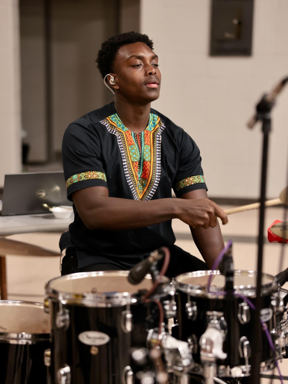 Emmanuel | Drummer